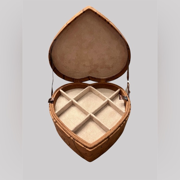 Brighton “Fill Your Heart” Jewelry Box - Picture 9 of 11